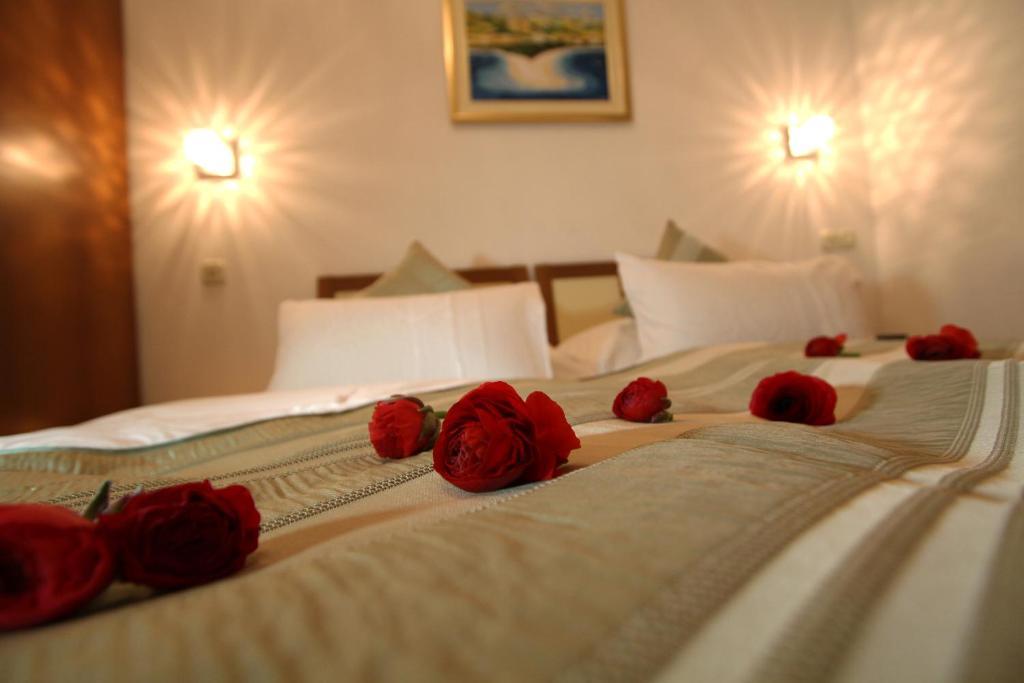 Apartments Amore Bol Quarto foto