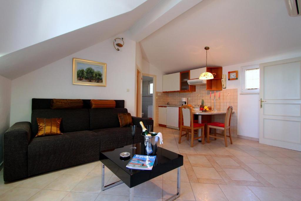 Apartments Amore Bol Quarto foto