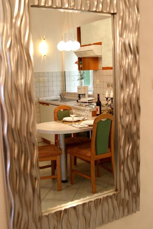 Apartments Amore Bol Quarto foto